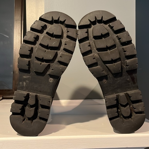 Twinset Leather Platform Chelsea Boots - Picture 9 of 10